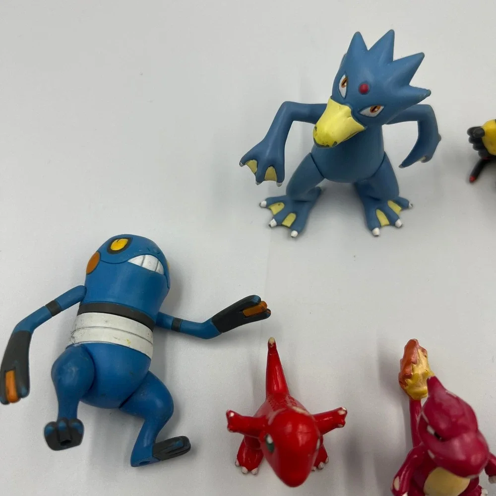 TOMY Pokemon Nintendo Mini Action Figure Lot of 13 Toy Set‎